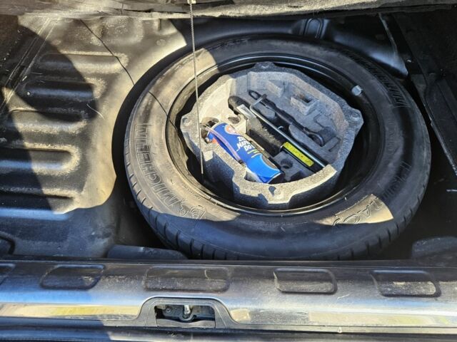 Черный Ситроен С5, объемом двигателя 2 л и пробегом 289 тыс. км за 2500 $, фото 19 на Automoto.ua