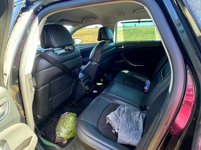 Чорний Сітроен С5, об'ємом двигуна 2 л та пробігом 0 тис. км за 3300 $, фото 7 на Automoto.ua