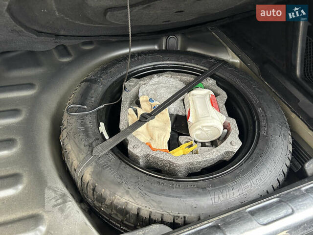 Чорний Сітроен С5, об'ємом двигуна 1.6 л та пробігом 228 тис. км за 6999 $, фото 17 на Automoto.ua