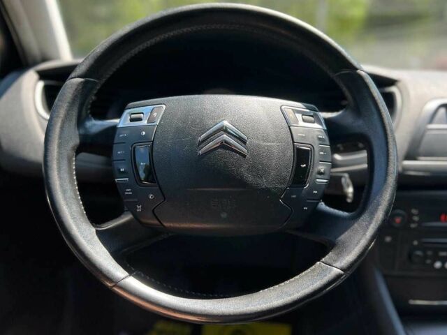Ситроен С5 2009 в Львове на Automoto.ua Черный Ситроен С5, объемом двигателя 1.6 л и пробегом 254 тыс. км за 5500 $, фото 16 на Automoto.ua