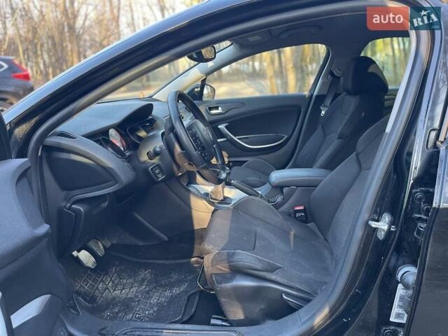 Чорний Сітроен С5, об'ємом двигуна 2 л та пробігом 255 тис. км за 5500 $, фото 17 на Automoto.ua