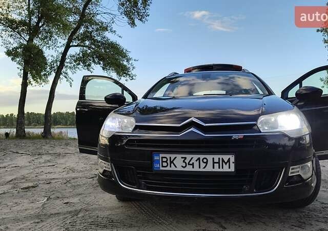 Чорний Сітроен С5, об'ємом двигуна 1.6 л та пробігом 218 тис. км за 6100 $, фото 12 на Automoto.ua