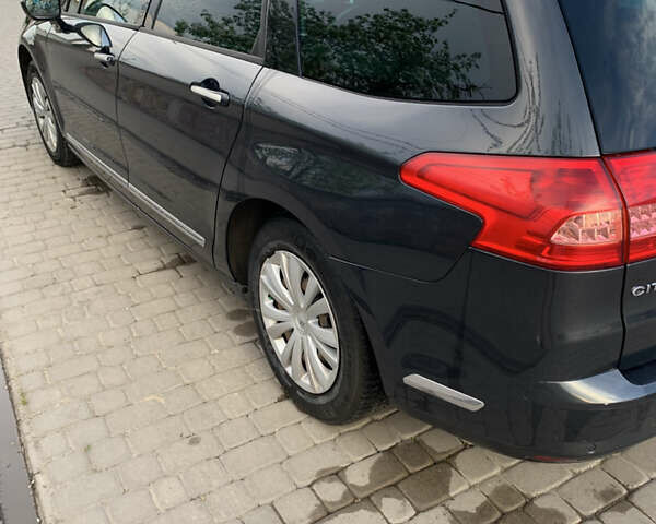 Чорний Сітроен С5, об'ємом двигуна 1.6 л та пробігом 264 тис. км за 5200 $, фото 5 на Automoto.ua
