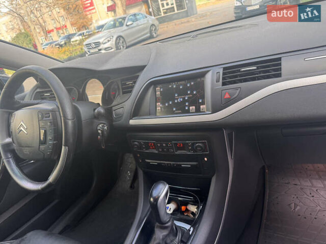 Сітроен С5 2009 у Одесі на Automoto.ua Чорний Сітроен С5, об'ємом двигуна 2 л та пробігом 241 тис. км за 6000 $, фото 4 на Automoto.ua