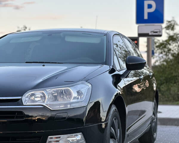 Чорний Сітроен С5, об'ємом двигуна 1.56 л та пробігом 302 тис. км за 4750 $, фото 7 на Automoto.ua
