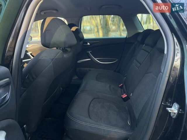 Чорний Сітроен С5, об'ємом двигуна 2 л та пробігом 255 тис. км за 5500 $, фото 18 на Automoto.ua