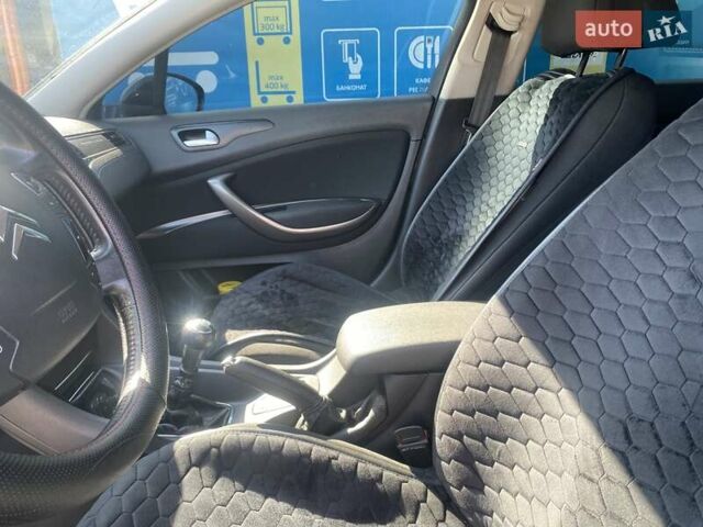 Чорний Сітроен С5, об'ємом двигуна 1.6 л та пробігом 350 тис. км за 7300 $, фото 6 на Automoto.ua