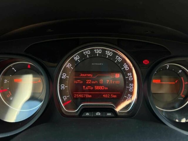 Ситроен С5 2009 в Львове на Automoto.ua Черный Ситроен С5, объемом двигателя 1.6 л и пробегом 254 тыс. км за 5500 $, фото 13 на Automoto.ua