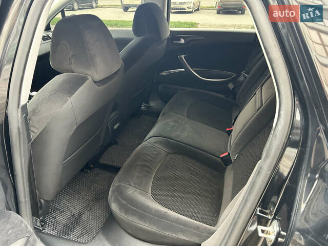 Чорний Сітроен С5, об'ємом двигуна 1.6 л та пробігом 228 тис. км за 6999 $, фото 14 на Automoto.ua