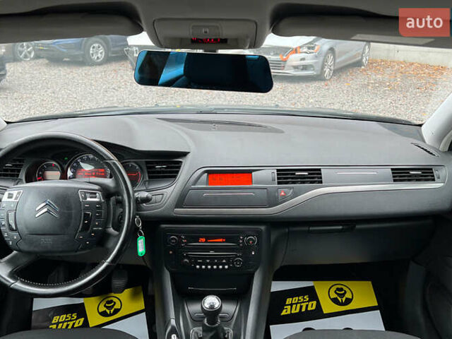 Черный Ситроен С5, объемом двигателя 1.6 л и пробегом 254 тыс. км за 5500 $, фото 10 на Automoto.ua