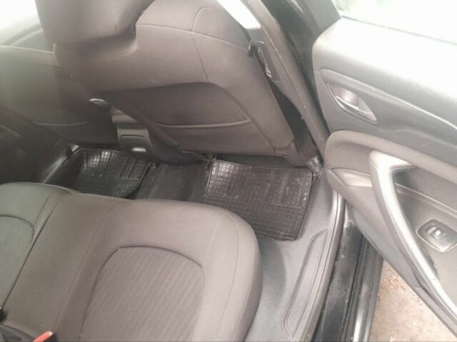 Черный Ситроен С5, объемом двигателя 2 л и пробегом 270 тыс. км за 3000 $, фото 9 на Automoto.ua