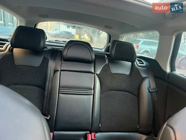 Черный Ситроен С5, объемом двигателя 1.6 л и пробегом 332 тыс. км за 5700 $, фото 22 на Automoto.ua