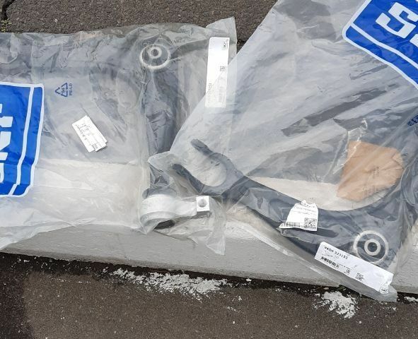 Черный Ситроен С5, объемом двигателя 2 л и пробегом 280 тыс. км за 285 $, фото 2 на Automoto.ua