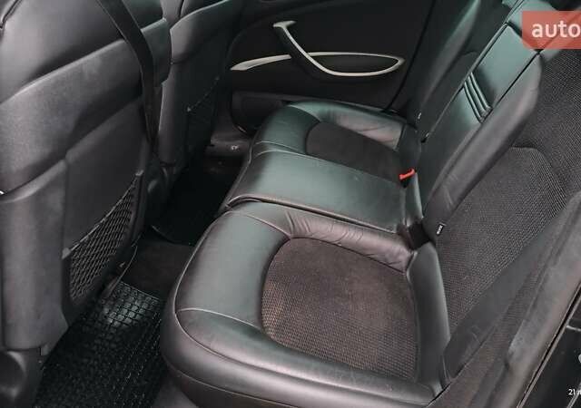 Черный Ситроен С5, объемом двигателя 1.56 л и пробегом 293 тыс. км за 5500 $, фото 12 на Automoto.ua