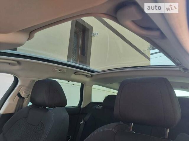 Чорний Сітроен С5, об'ємом двигуна 2 л та пробігом 237 тис. км за 7500 $, фото 17 на Automoto.ua