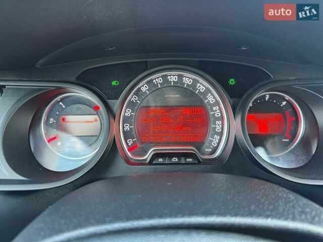 Чорний Сітроен С5, об'ємом двигуна 1.56 л та пробігом 251 тис. км за 6400 $, фото 8 на Automoto.ua