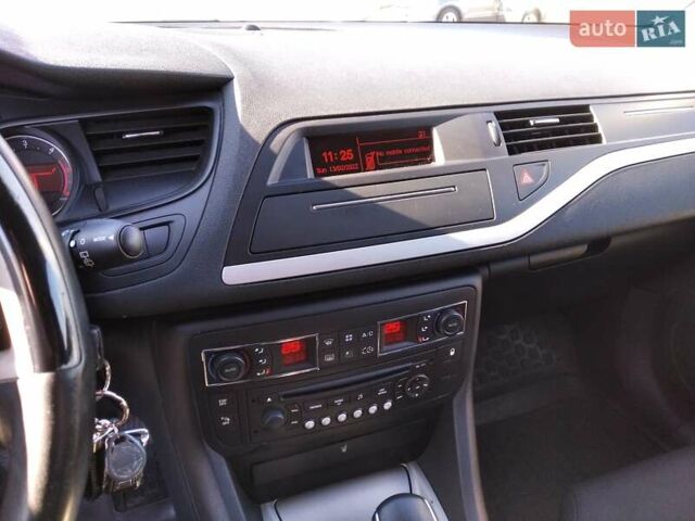 Сітроен С5 2011 у Києві на Automoto.ua Чорний Сітроен С5, об'ємом двигуна 1.6 л та пробігом 230 тис. км за 8000 $, фото 1 на Automoto.ua