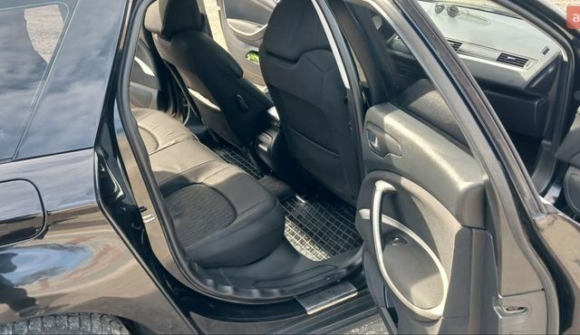 Черный Ситроен С5, объемом двигателя 2 л и пробегом 400 тыс. км за 6900 $, фото 13 на Automoto.ua