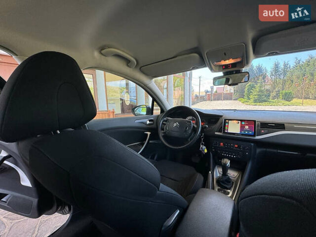 Черный Ситроен С5, объемом двигателя 1.6 л и пробегом 280 тыс. км за 7900 $, фото 6 на Automoto.ua