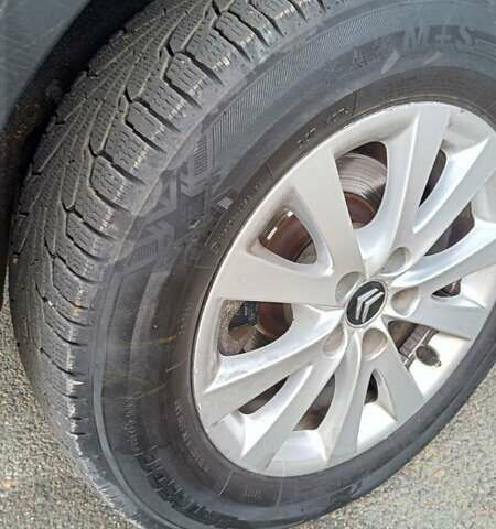 Черный Ситроен С5, объемом двигателя 1.6 л и пробегом 254 тыс. км за 10300 $, фото 21 на Automoto.ua