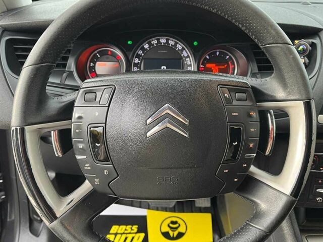 Чорний Сітроен С5, об'ємом двигуна 1.6 л та пробігом 234 тис. км за 7400 $, фото 10 на Automoto.ua