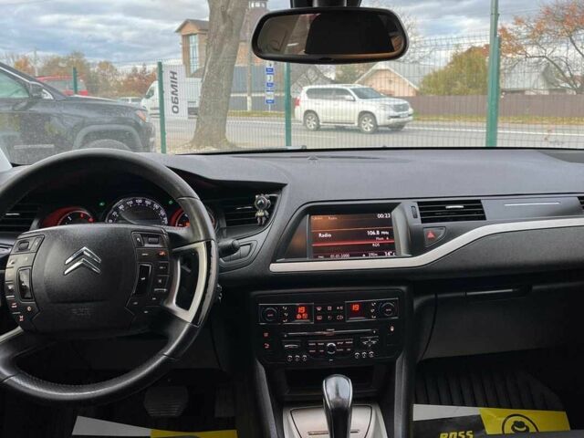 Чорний Сітроен С5, об'ємом двигуна 1.6 л та пробігом 234 тис. км за 7400 $, фото 8 на Automoto.ua