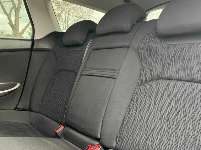 Чорний Сітроен С5, об'ємом двигуна 1.6 л та пробігом 234 тис. км за 7400 $, фото 20 на Automoto.ua