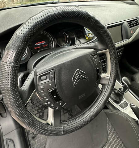 Чорний Сітроен С5, об'ємом двигуна 1.56 л та пробігом 332 тис. км за 7300 $, фото 11 на Automoto.ua