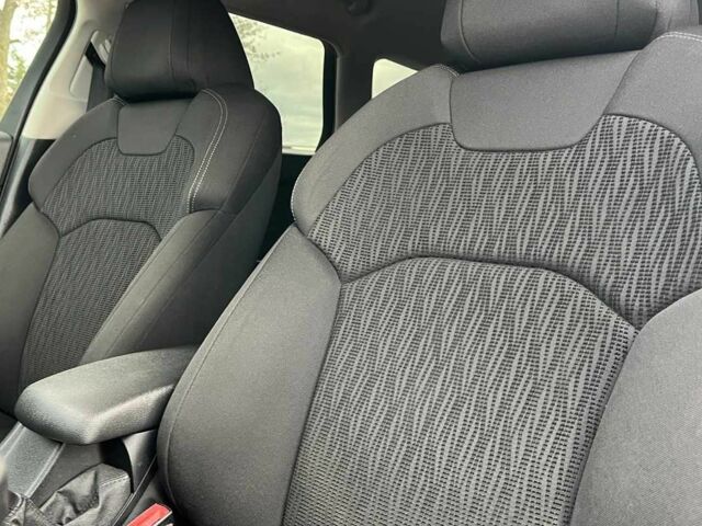 Чорний Сітроен С5, об'ємом двигуна 1.6 л та пробігом 234 тис. км за 7400 $, фото 18 на Automoto.ua