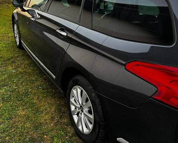 Чорний Сітроен С5, об'ємом двигуна 1.6 л та пробігом 248 тис. км за 7200 $, фото 7 на Automoto.ua