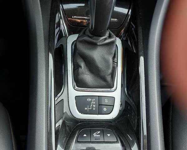 Чорний Сітроен С5, об'ємом двигуна 2.2 л та пробігом 212 тис. км за 11200 $, фото 14 на Automoto.ua