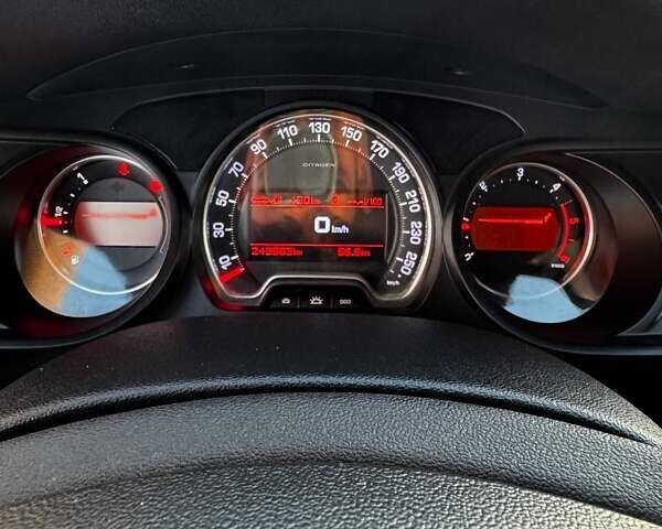 Чорний Сітроен С5, об'ємом двигуна 1.6 л та пробігом 248 тис. км за 7200 $, фото 13 на Automoto.ua