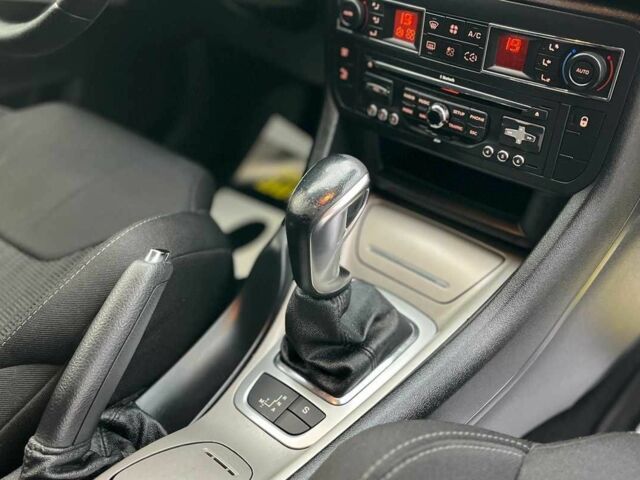 Чорний Сітроен С5, об'ємом двигуна 1.6 л та пробігом 234 тис. км за 7400 $, фото 13 на Automoto.ua