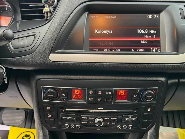 Чорний Сітроен С5, об'ємом двигуна 1.6 л та пробігом 234 тис. км за 7400 $, фото 11 на Automoto.ua