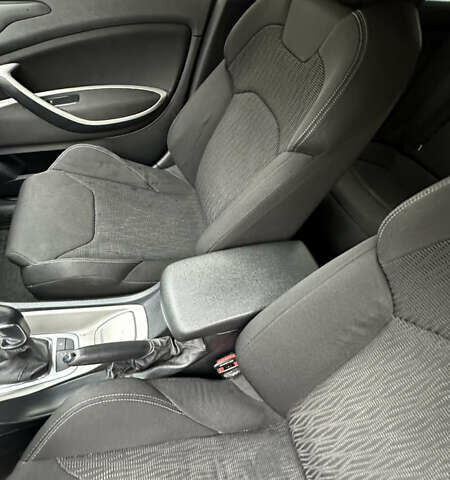 Чорний Сітроен С5, об'ємом двигуна 1.56 л та пробігом 332 тис. км за 7300 $, фото 10 на Automoto.ua