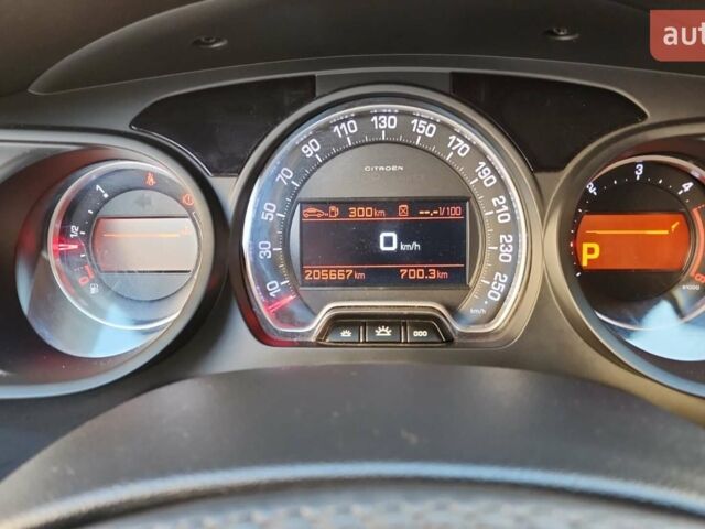 Чорний Сітроен С5, об'ємом двигуна 2.2 л та пробігом 224 тис. км за 11700 $, фото 31 на Automoto.ua