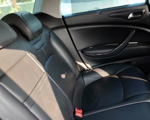 Ситроен С5 2012 в Хотине на Automoto.ua Черный Ситроен С5, объемом двигателя 2.2 л и пробегом 212 тыс. км за 11200 $, фото 9 на Automoto.ua