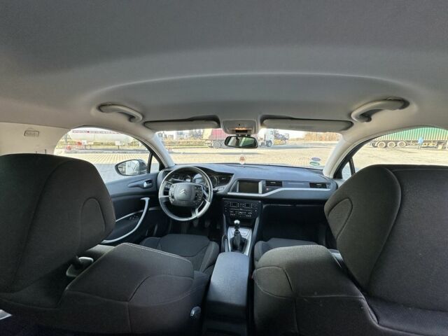 Черный Ситроен С5, объемом двигателя 1.6 л и пробегом 230 тыс. км за 3350 $, фото 8 на Automoto.ua