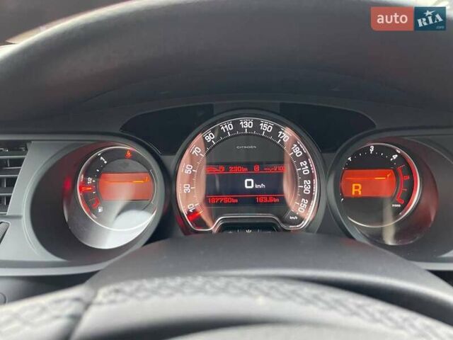 Черный Ситроен С5, объемом двигателя 2.18 л и пробегом 188 тыс. км за 11500 $, фото 19 на Automoto.ua