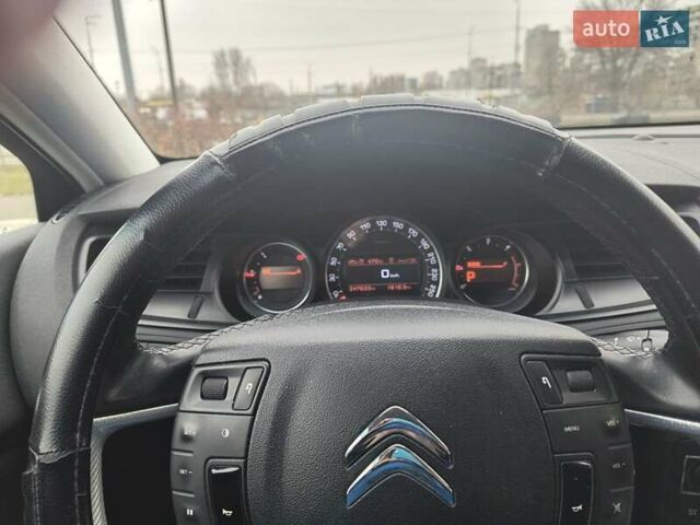 Черный Ситроен С5, объемом двигателя 2 л и пробегом 248 тыс. км за 8500 $, фото 11 на Automoto.ua