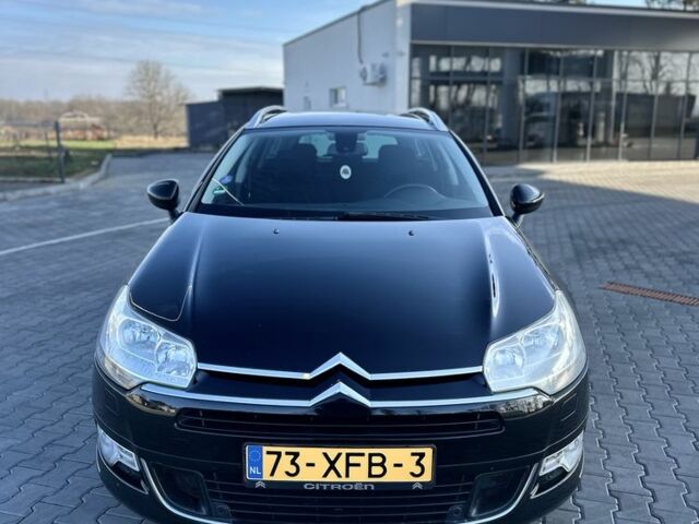 Черный Ситроен С5, объемом двигателя 1.6 л и пробегом 230 тыс. км за 3350 $, фото 2 на Automoto.ua