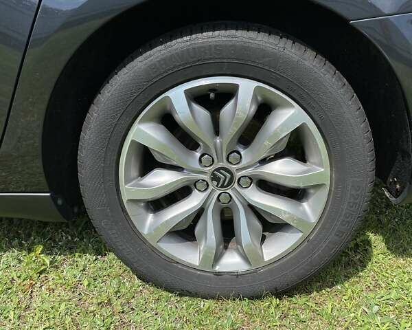 Черный Ситроен С5, объемом двигателя 1.6 л и пробегом 201 тыс. км за 8700 $, фото 23 на Automoto.ua