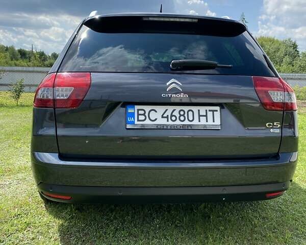 Черный Ситроен С5, объемом двигателя 1.6 л и пробегом 201 тыс. км за 8700 $, фото 2 на Automoto.ua