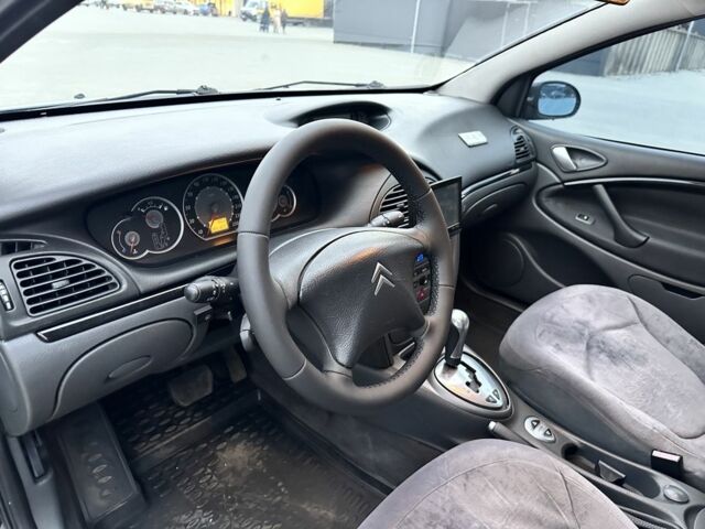 Черный Ситроен С5, объемом двигателя 2 л и пробегом 285 тыс. км за 4900 $, фото 4 на Automoto.ua