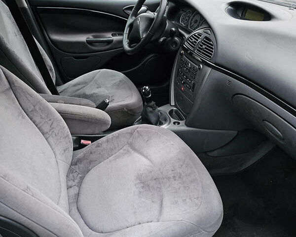 Коричневый Ситроен С5, объемом двигателя 2 л и пробегом 260 тыс. км за 2400 $, фото 11 на Automoto.ua