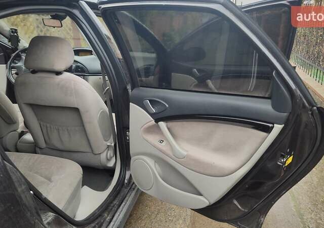 Ситроен С5 2007 в Яворове на Automoto.ua Коричневый Ситроен С5, объемом двигателя 2 л и пробегом 389 тыс. км за 4700 $, фото 13 на Automoto.ua