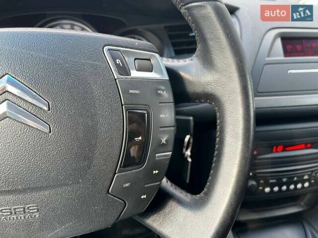 Коричневий Сітроен С5, об'ємом двигуна 1.6 л та пробігом 208 тис. км за 6690 $, фото 19 на Automoto.ua
