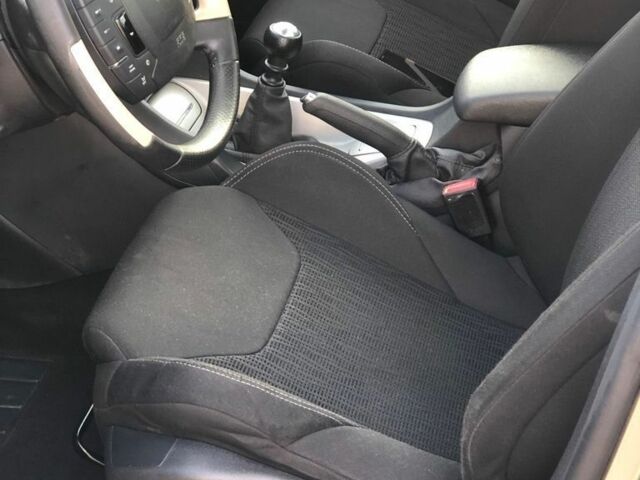 Коричневый Ситроен С5, объемом двигателя 2 л и пробегом 231 тыс. км за 6100 $, фото 15 на Automoto.ua