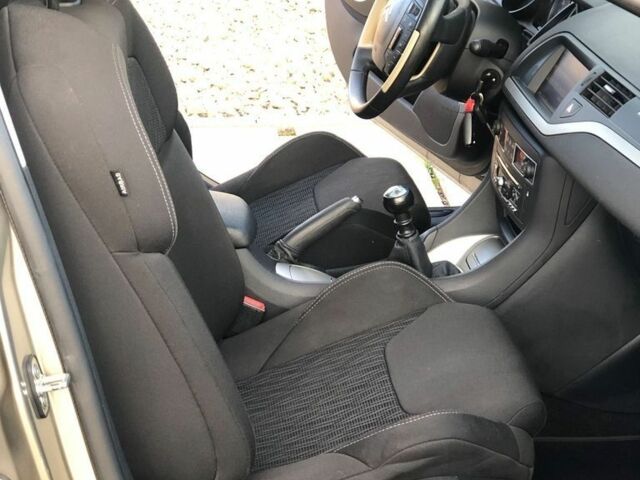 Коричневый Ситроен С5, объемом двигателя 2 л и пробегом 231 тыс. км за 6100 $, фото 19 на Automoto.ua