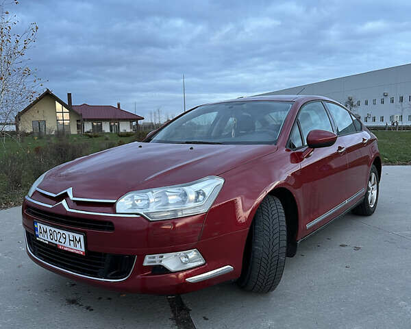 Красный Ситроен С5, объемом двигателя 2 л и пробегом 250 тыс. км за 6300 $, фото 1 на Automoto.ua